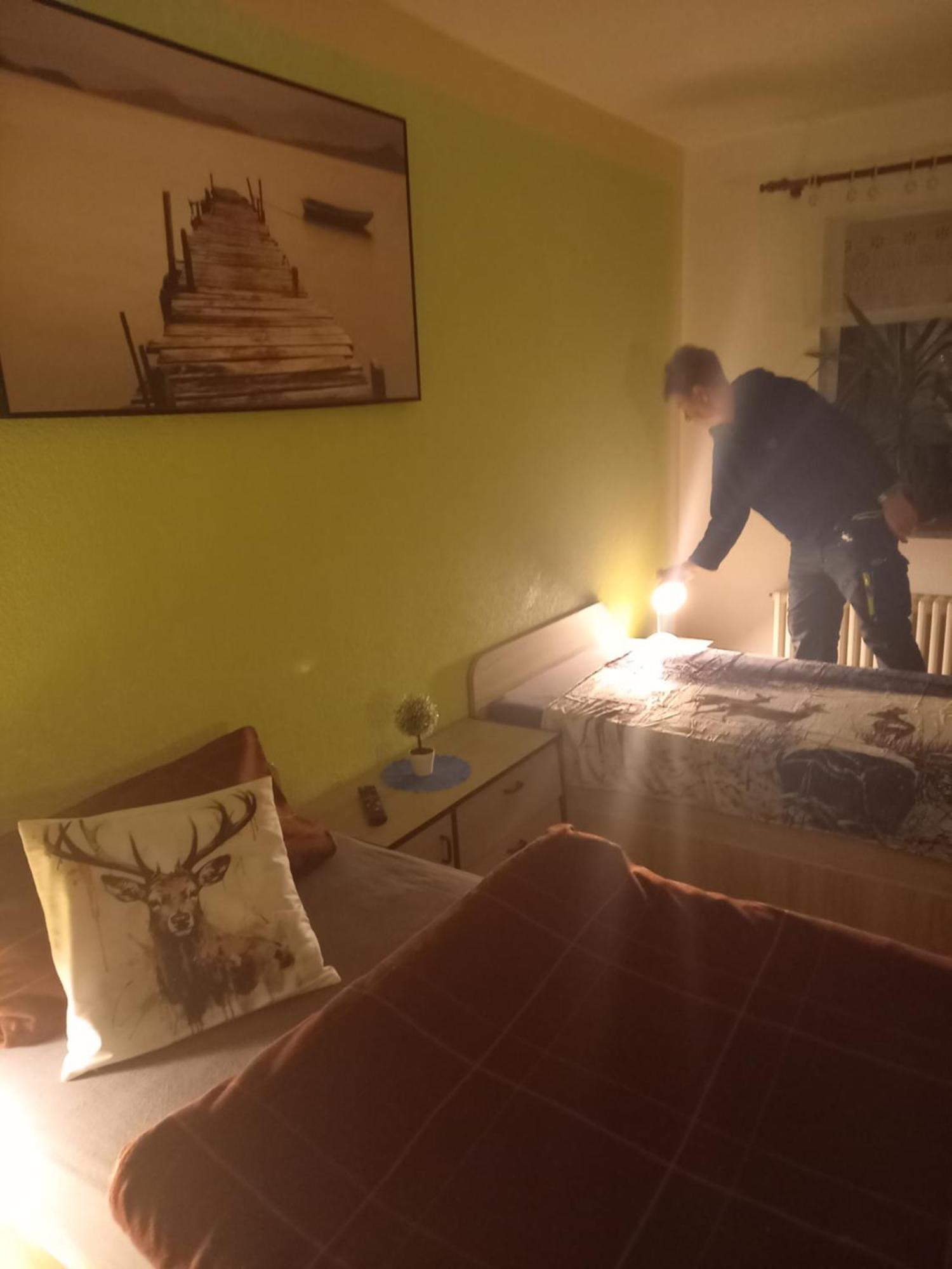 Monteur- Und Ferienwohnung Waldrauschen Fehrenbach Exterior foto